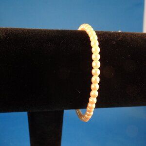 Vintage Peachy Pearl Bracelet